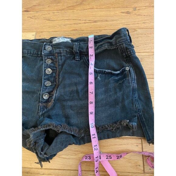 Free People Black Distressed Denim Button-Fly frayed hem Shorts W30 - Picture 7 of 8